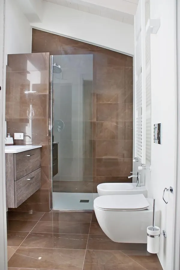 Iseo Lake - Rooms & Apartments Castro 0*,
