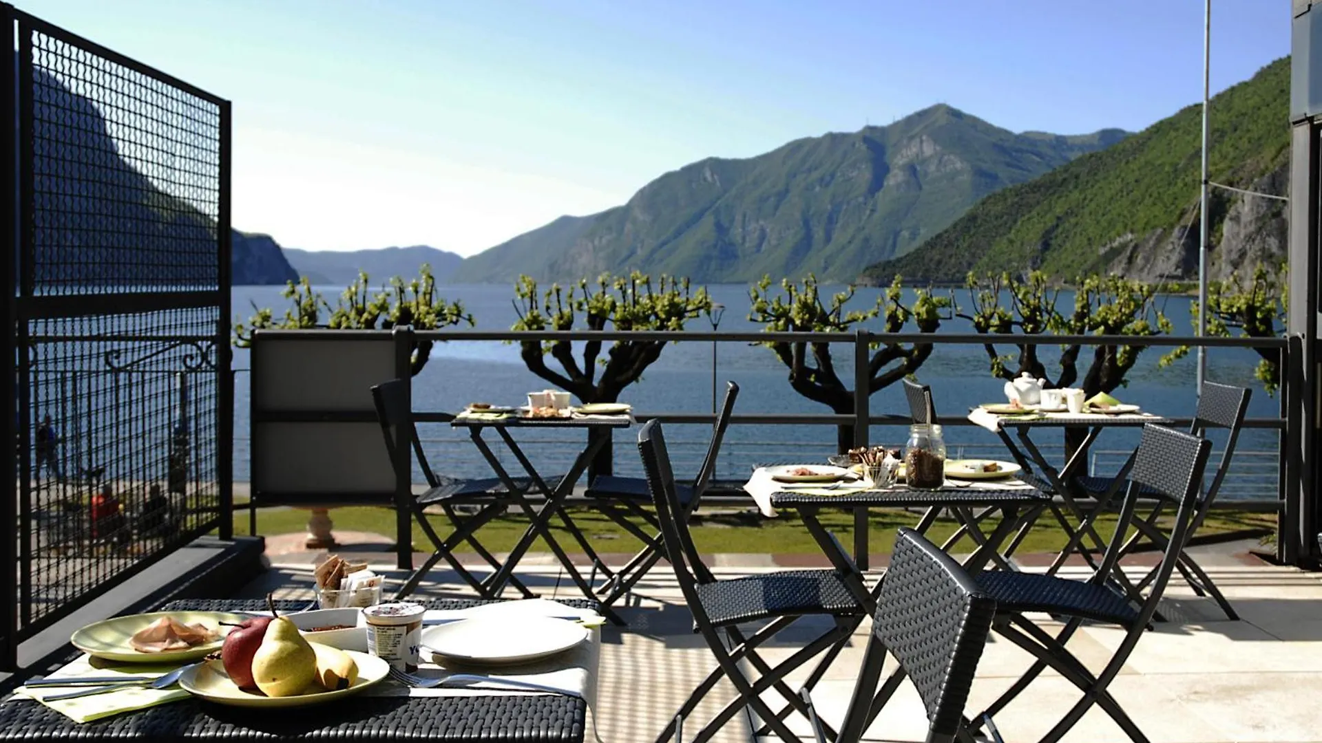 Iseo Lake - Rooms & Apartments Castro  Италия