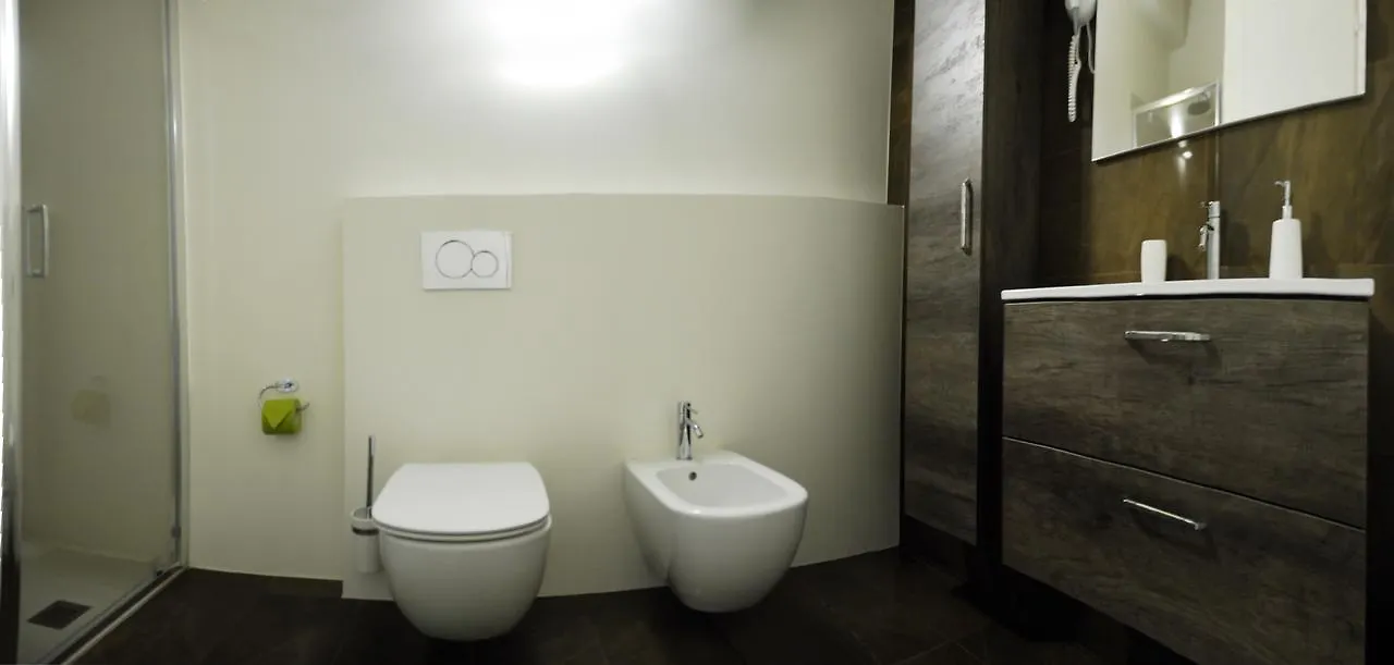 Iseo Lake - Rooms & Apartments Castro  Отель типа 