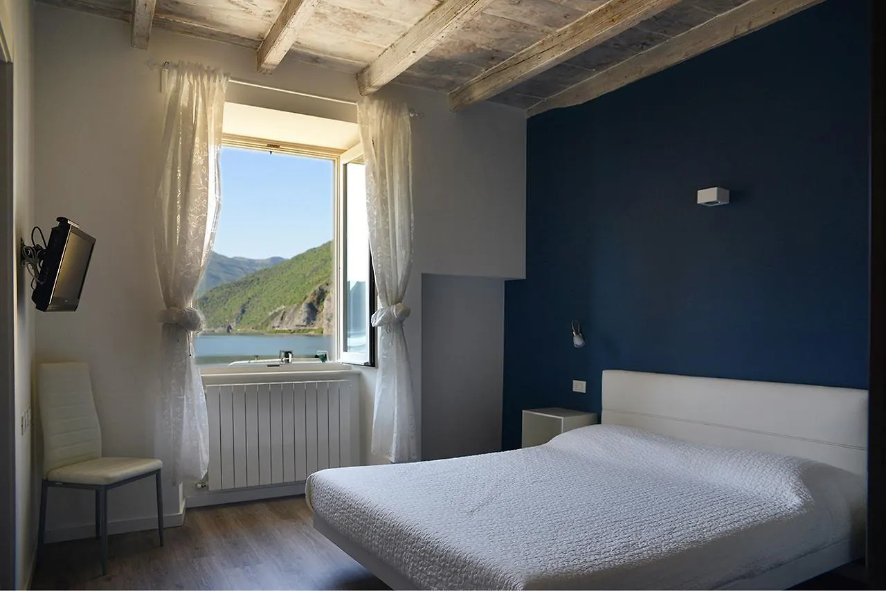 Iseo Lake - Rooms & Apartments Castro